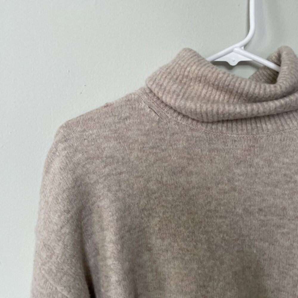 H&M women's size small beige tan turtleneck sweater casual comfortable warm knit - Picture 2 of 5